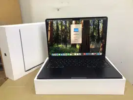 MACBOOK AIR M3 16/256 GB IBOX Like New