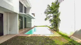 Dijual Rumah Lama 2 Lantai di Kawasan Elite Jl Bangka