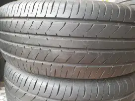 Toyo energy 3 215/60 R16