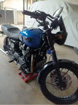 Triumph T-100 Boneville