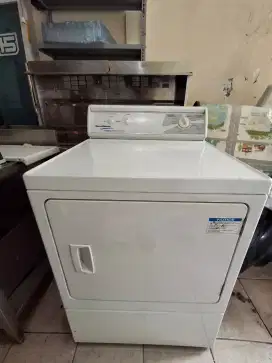 Mesin pengering / Dryer Speedqueen