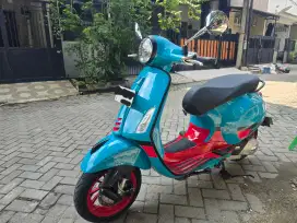 Vespa Primavera Color Vibe 150 Blue Audace