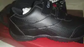 Sepatu merek gabino