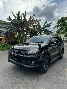 Fortuner TRD VNT diesel automatic Tahun 2015