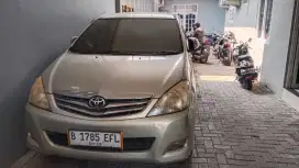 Kijang Innova 2.0 G matic AT
