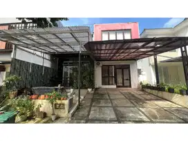 DIJUAL RUMAH 2LT SEMIFURNISH SIAP HUNI SEJUK NYAMAN ANDALUSIA SSR801