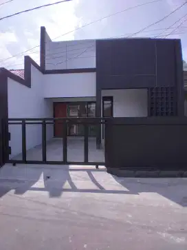 Margahayu Raya, Jl. Soekarno Hatta Dijual Rumah Bagus Siap Huni