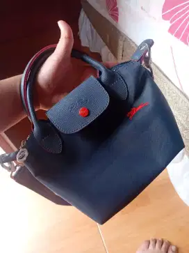 Tas wanita longchamp seken jarang pakai