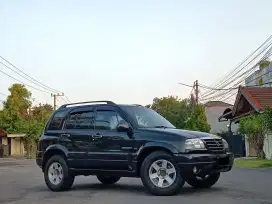 Suzuki Escudo 2.0 5 Seater 2004 Manual Hitam Kondisi Normal Semua
