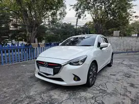 TDP 19JT MAZDA 2 R GT MATIC 2015 brng spt baru masda jass yaris brio