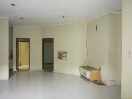 Taman Kopo Indah 2 Dijual/sewa rumah bagus terawat siap huni