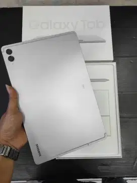 Samsung Tab S9 Fe + 5G
Garansi Resmi
Mulus 99%
Ram 12/256
Fullset