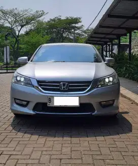 Honda Accord 2.4VTiL 2013
