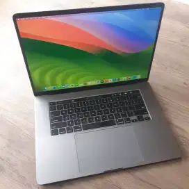 Macbook pro 2019 touchbar 16 inch ram 16gb ssd 512 core i7 dual vga
