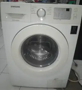 Mesin Cuci Front Load Samsung WW65J3033LW/SE Dipakai kurang dari 10x
