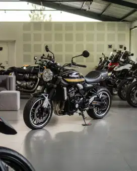 Kawasaki 900RS Metallic Diablo Black 2022 CBU Japan
