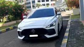 Km32rb mg morris 5 gt 2022 sunroof putih