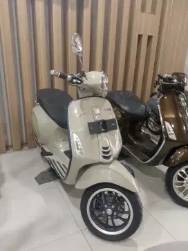 PIAGGIO VESPA PRIMAVERA IGET 2022 PERFECT CONDITION