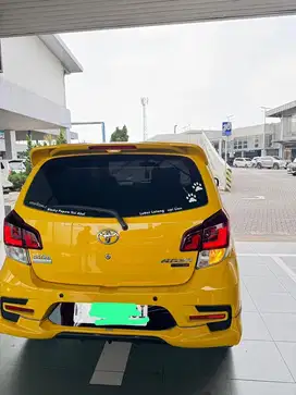 DIJUAL AGYA TRD 2019 WARNA KUNIG