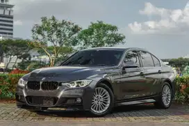TERMURAH!! JUAL CEPAT!! BMW 320i F30 luxury FACELIFT AT 2018 long tax