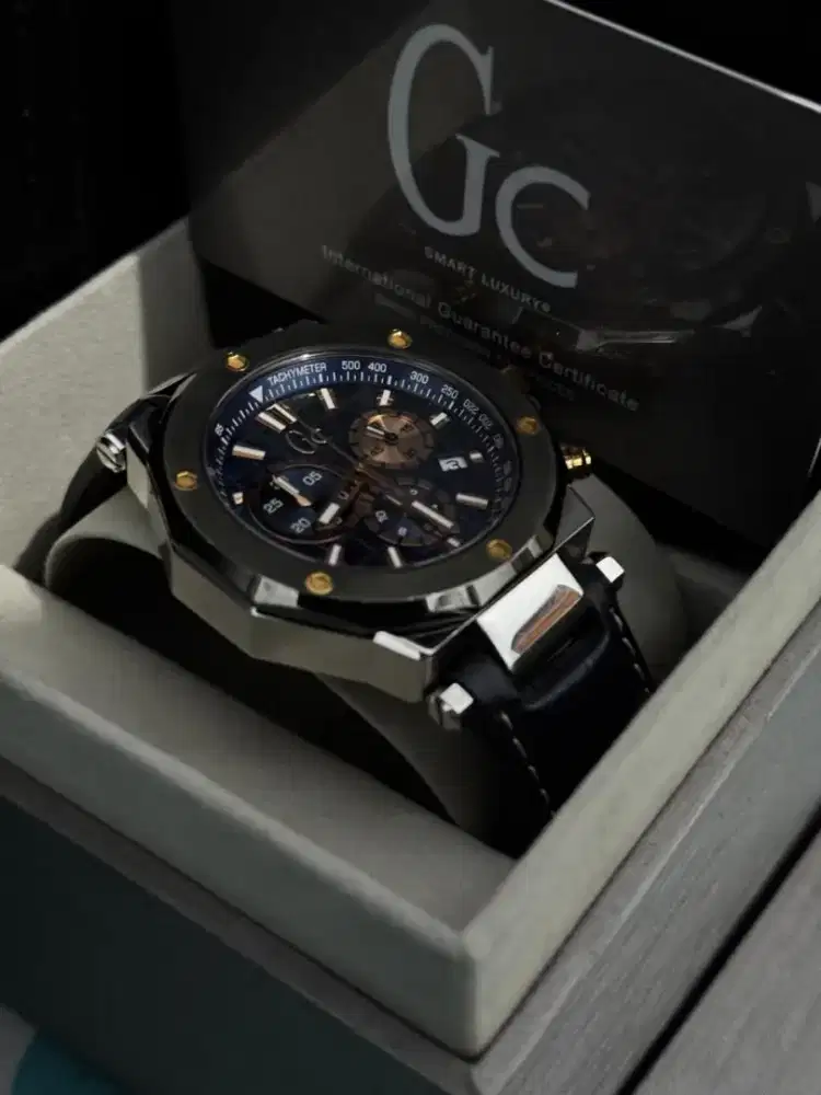 Jam tangan pria