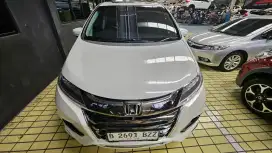 Odyssey 2.4 E At Putih 2018