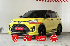 Toyota Raize 1.0 GR Sport TSS Two tone Matic 2022 AT hitam kuning CVT
