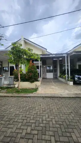 Rumah  cantik  di cluster green Ara harapan indah Bekasi