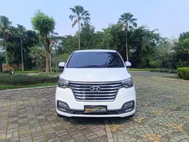 JUALCEPAT TEMURAH! Hyundai H1 2.5 CRDi Royae AT 2018 MOBIL SIAP PAKAI
