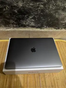 Macbook Air M1 garansi Digimap sampai oktober 2025