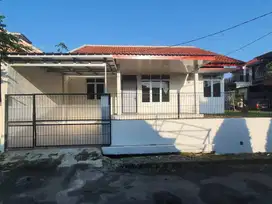 Disewakan Rumah Strategis Tanah Sareal Bogor