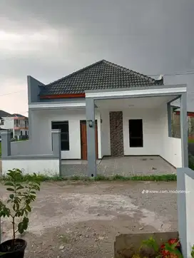 DI JUAL HUNIAN  PINGGIR JALAN PROVINSI