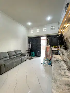 DIJUAL RUMAH FURNISHED DI KOMPLEK MENTARI ABADI Jl. Taduan