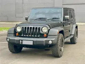 JEEP WRANGLER SPORT UNLIMITED 3.8 AT 2011 HITAM