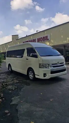 TOYOTA HIACE 2.5 COMMUTER 2015 - KM 55000
