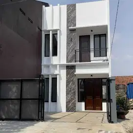 Rumah Siap Huni di Sukahati Cibinong, Tanah Luas Harga 800 Juta-an!