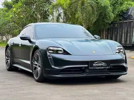 Porsche Taycan ATPM 2022 17rb Miles Matte PPF Very mint condition