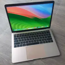 Macbook air 2019 rose gold ram 16gb ssd 256gb mulus siap pakai