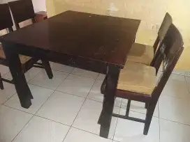 Meja Makan 4 Kursi Jati Tua