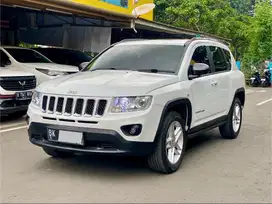 JEEP COMPASS LIMITED 2.4 AT PUTIH 2013