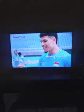 Tv Led merk Sharp Aquos 24 inchi Analog
