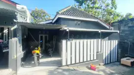 Rumah minimalis dijual di Mojosongo Jebres Solo