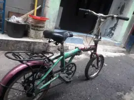 Sepeda lipat odessy ukuran 16 single speed