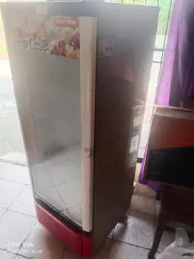 Di jual cepat showcase orian plus antar