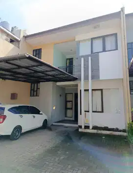Rumah siap huni strategis di cluster setra murni dekat PVJ  Bandung