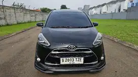 KM70Rbuan Toyota Sienta 1.5 Q CVT 2017 Hitam TGN 1 Bebas LAKABANJR