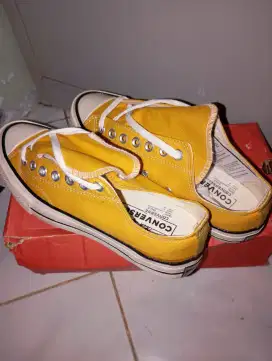 Sepatu size 39 insole 25cm murah aja