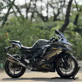 KAWASAKI ZX25R ABS QS GREY 2021 KM 5K PAJAK PANJANG SUPERB