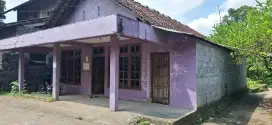 Dijual Tanah dan Bangunan 300 Meter