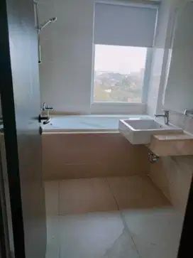 Disewakan Cepat Apartemen Private Lift Puri Mansion 3BR Termurah